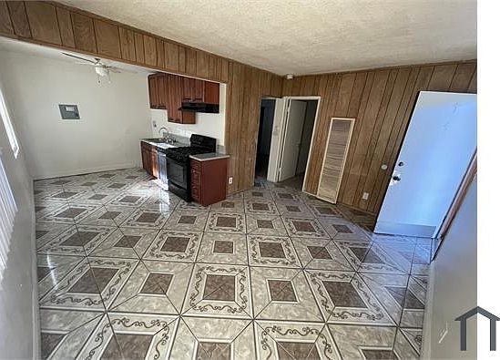1st image of 11107 Avalon Blvd APT 5