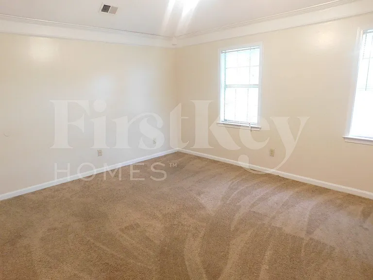 2428 Green Glen Dr — Photo 11