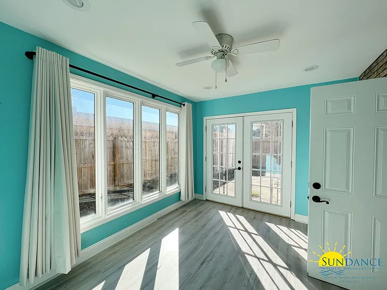 1059 Windmill Dr — Photo 7