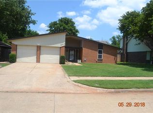 3413 Royalwood Cir, Del City, OK 73115