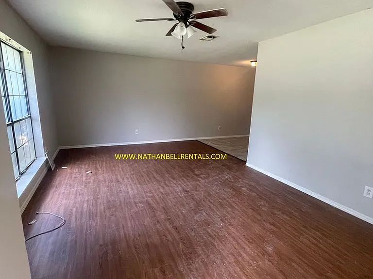 2570 Culbertson St — Photo 3