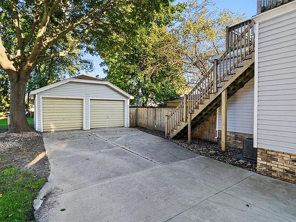 3rd image of 713 S 16th STREET