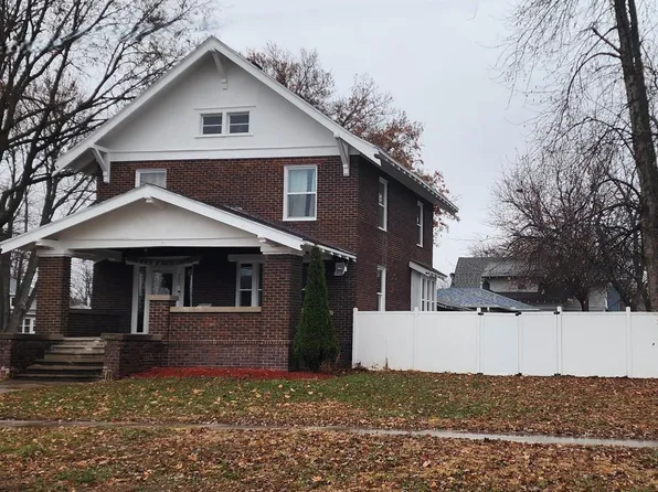 202 S Jackson Ave, Eagle Grove, IA 50533