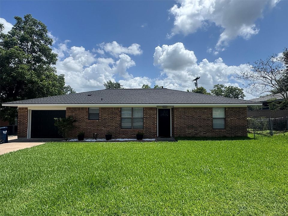 1st image of 2004 Brazos Ave