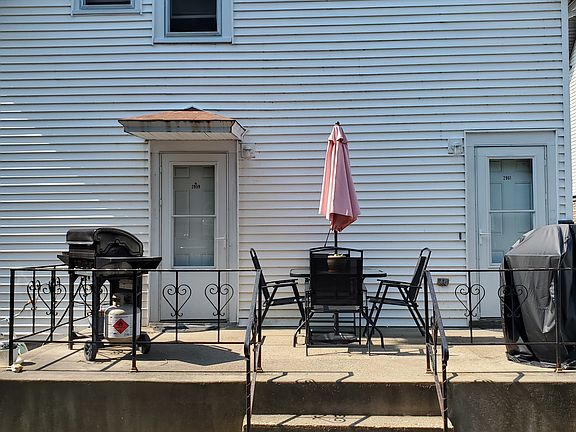 4th image of 2959 Poplar St #2961