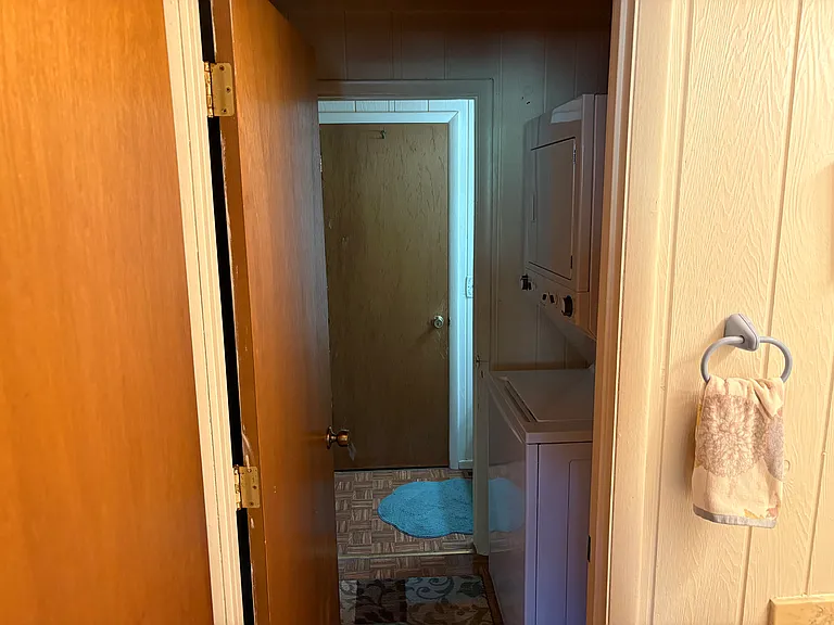 1496 Apple Valley Dr — Photo 9