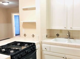 115 Avenida Rosa APT B, San Clemente, CA 92672