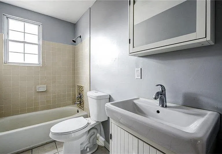 993 Washington St SW — Photo 20