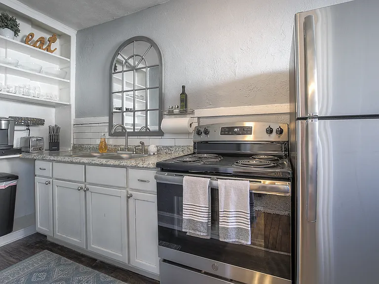 3721 Broadway Blvd #6 — Photo 7