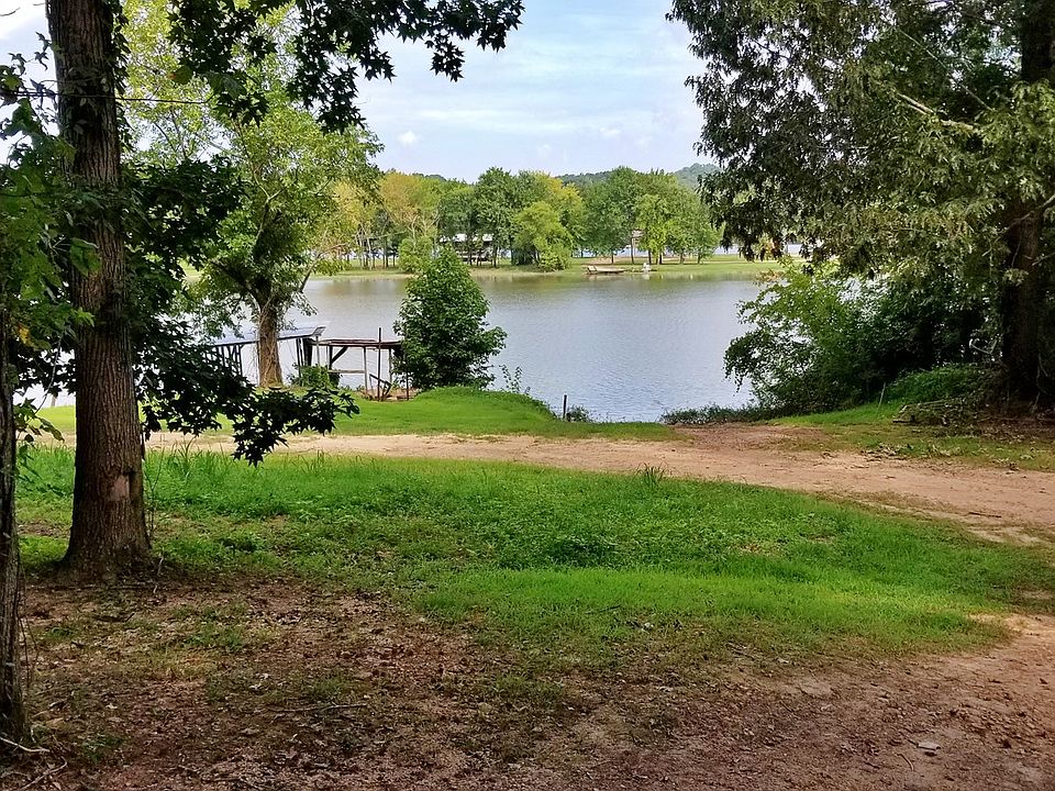 1st image of 642 Richardson Dr