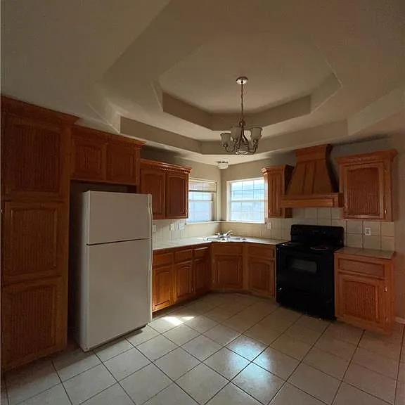 805 W Bronze Dr #4 — Photo 6
