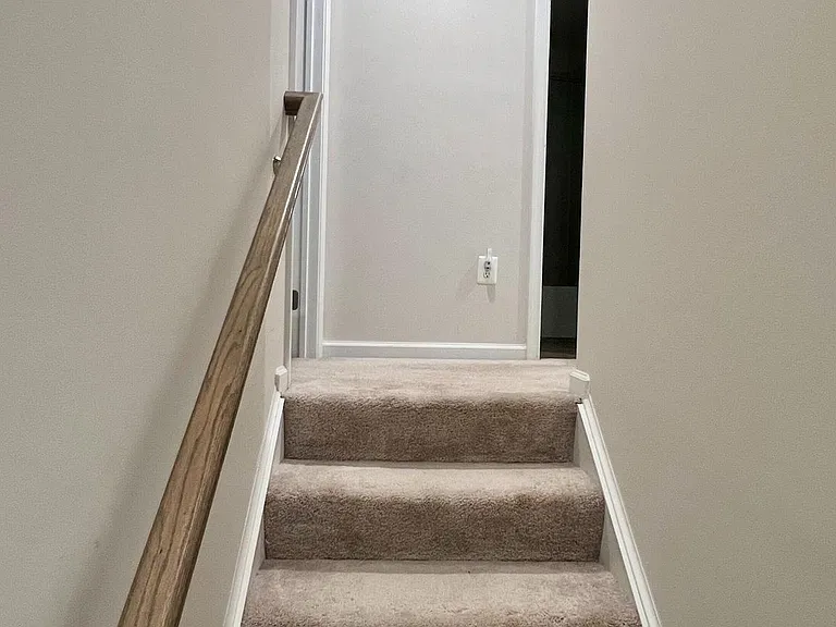 105 Caswell Dr — Photo 12