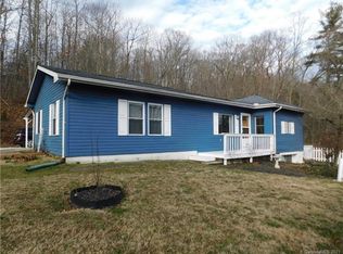 515 Halsbury Ave, Hendersonville, NC 28791