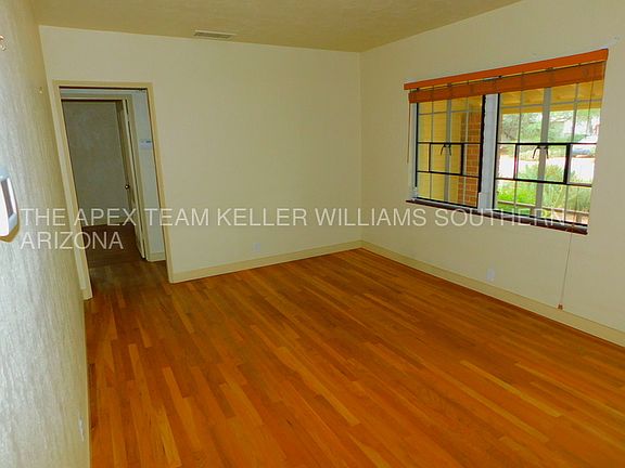4th image of 2814 E Drachman St