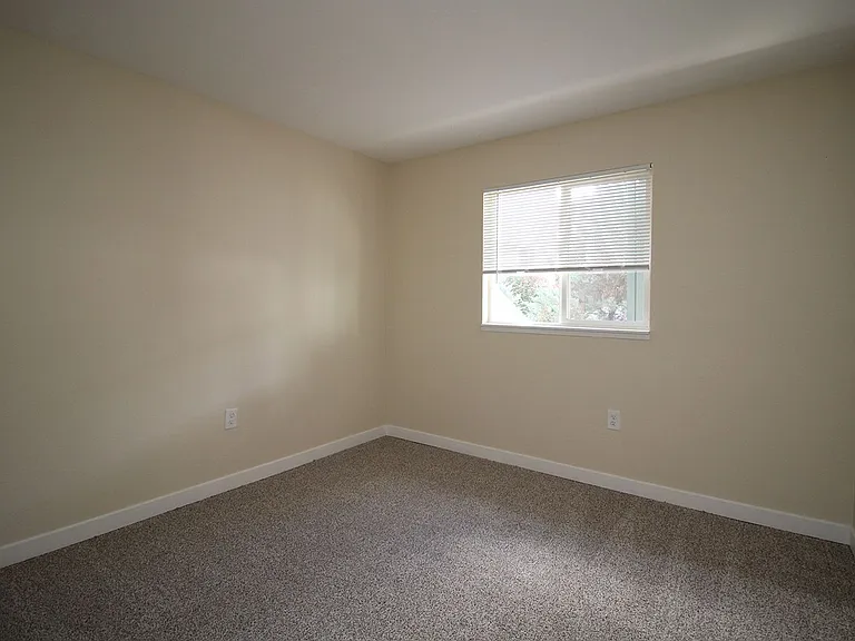 131 - 149 SE 151st Avenue Ascot Fir — Photo 32