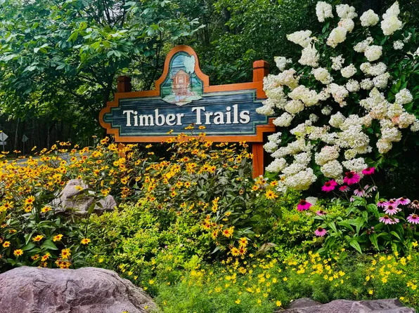 5240 Pioneer Trl, Pocono Pines, PA 18350