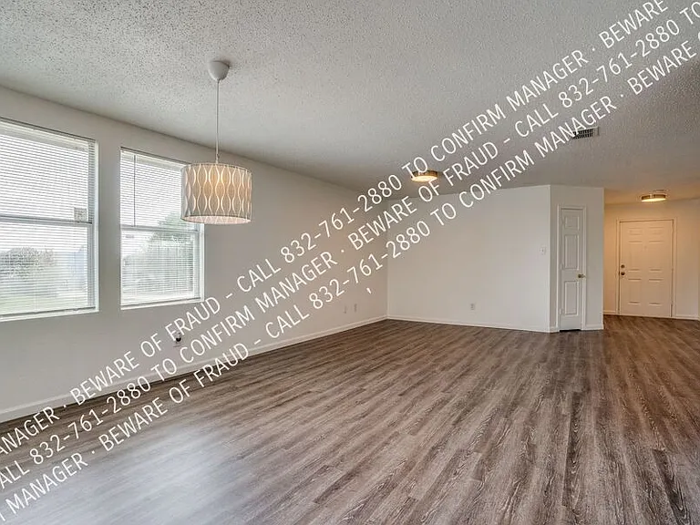 616 Almandora Dr — Photo 11