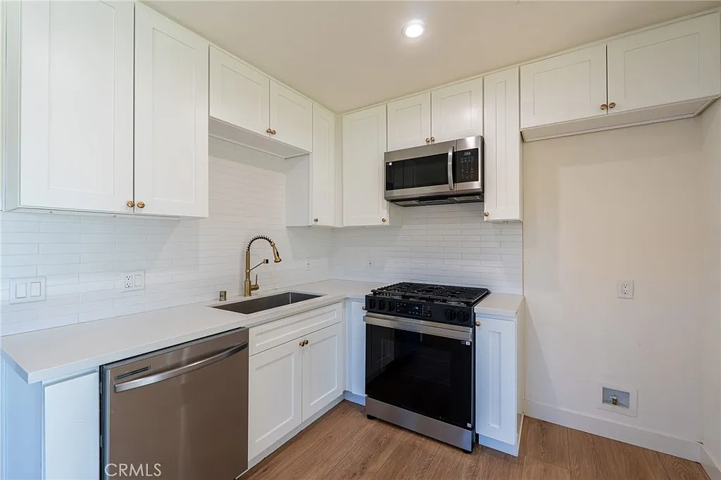 2 bed, 1119 sqft, $2,950 — Photo 4