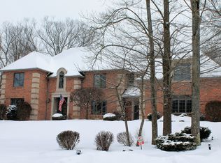 516 Shadow Oaks Dr, Meadville, PA 16335