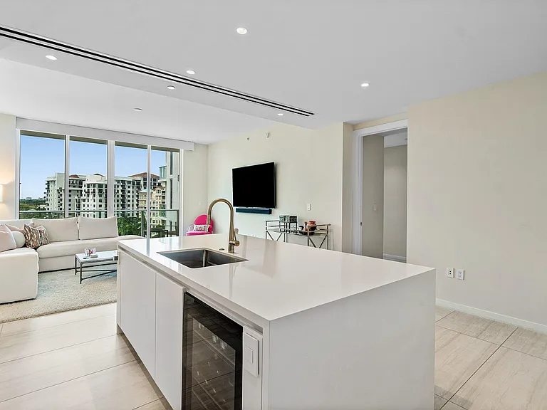 200 SE Mizner Blvd #810 — Photo 10