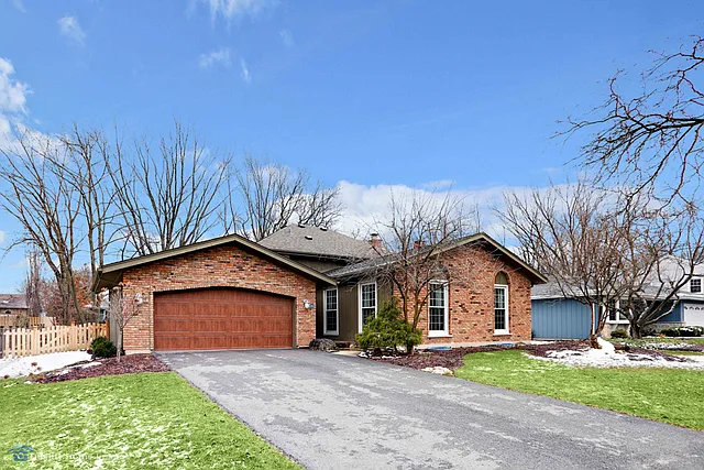 1608 Fairway Ln photo 1