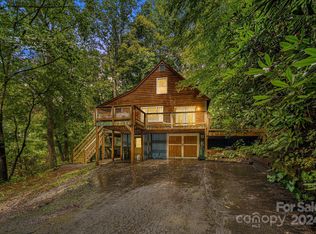 1035 Kilpatrick Rd, Hendersonville, NC 28739