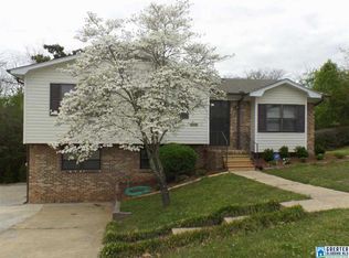 5280 Roger Dr, Pinson, AL 35126