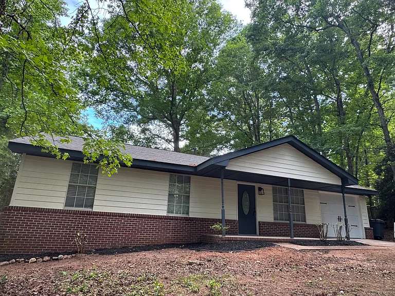 408 Meadowbrook Dr — Photo 11