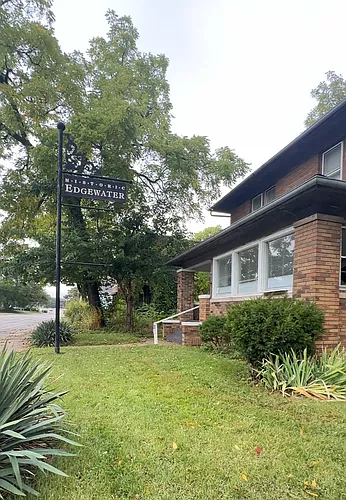717 Lincoln Way E Photo 1