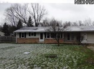 4174 Watkins Rd, Barberton, OH 44203