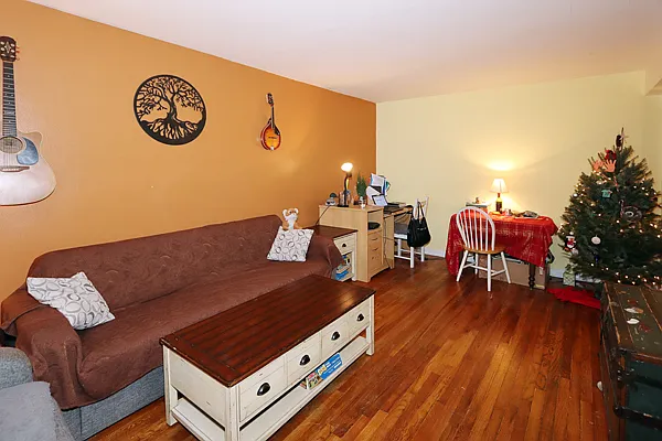 Sold by Berkshire Hathaway HomeServices Laffey International Realty | media 9