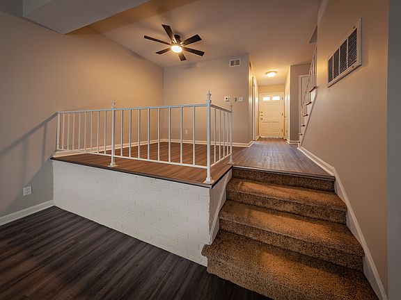 4th image of 5778 Brockton Dr #3101