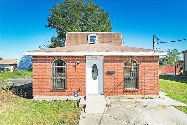 1st image of 2327 Lamanche St