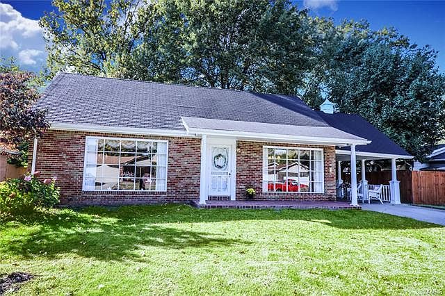 1st image of 3267 Willow Ave