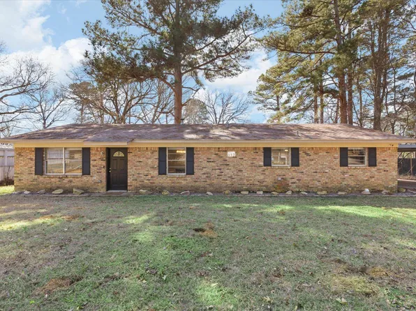 312 Solti Dr, Longview, TX 75605