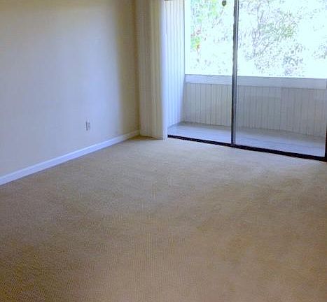 5th image of 78 Marylinn Dr