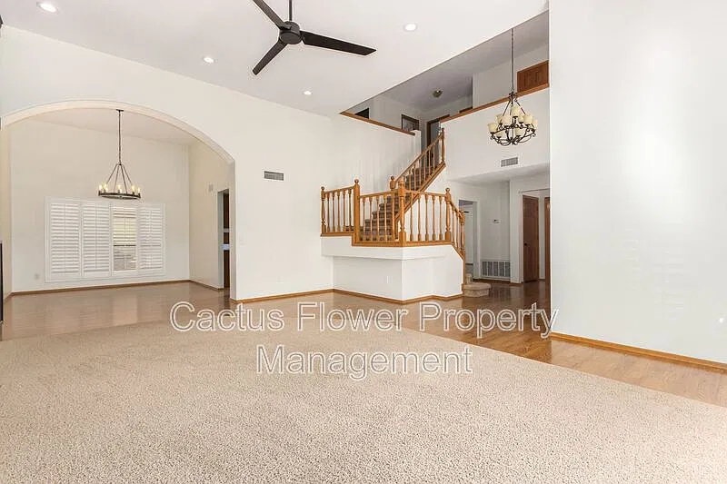 4 bed, 3.5 bath, 2844 sqft, $2,595 — Photo 4