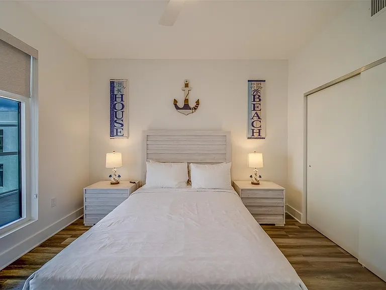 415 Island Way #505 — Photo 22