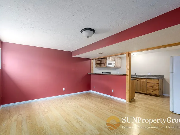 1316 W Kodiak Way — Photo 2