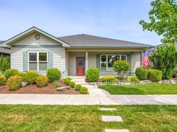 434 Bridge Creek Dr, Central Pt, OR 97502