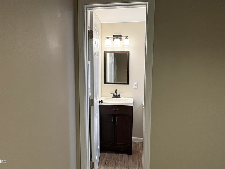 8036 Delaroche Dr — Photo 22