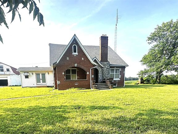 2nd image of 3690 State Highway 94 W