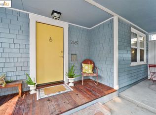 2569 Wallace St, Oakland, CA 94606
