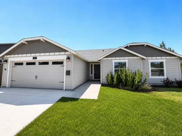 4832 SW Volcano Ave, Redmond, OR 97756