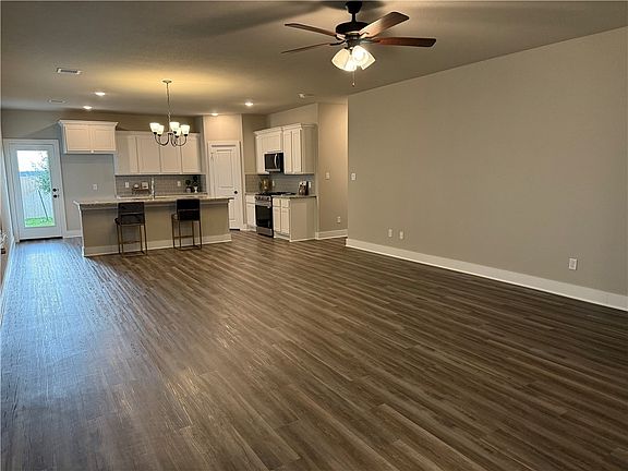 5th image of 6114 Pocono Dr