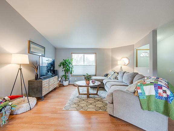 2nd image of 255 NW Golden Hills Dr Space 42
