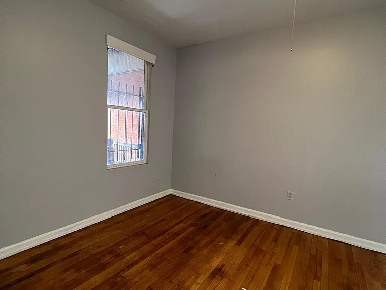 164 William St #3R — Photo 5