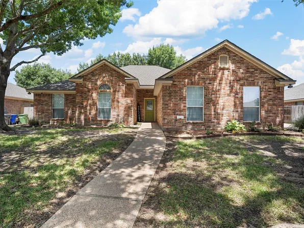 211 Desert Sky Dr, Mc Gregor, TX 76657