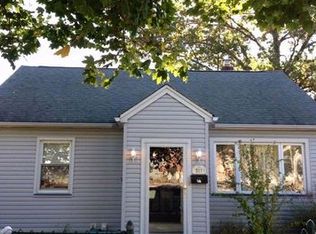 511 8th St, Carlstadt, NJ 07072