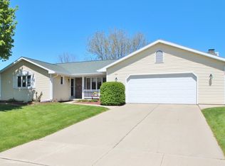 2941 Madrid Dr, Green Bay, WI 54311